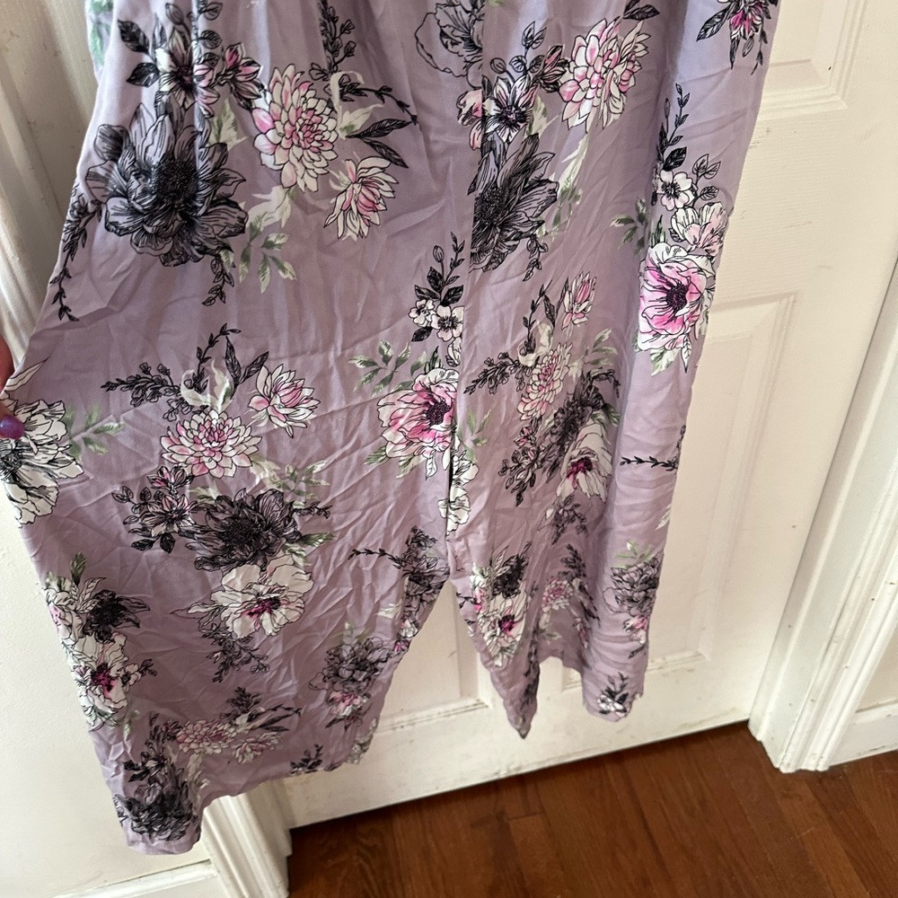 Torrid Floral Lavender Jumpsuit size 3 - Picture 5 of 6